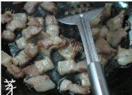蒜苔回锅肉做法图解6)