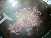 口感好的芹菜炒牛肉做法图解6)