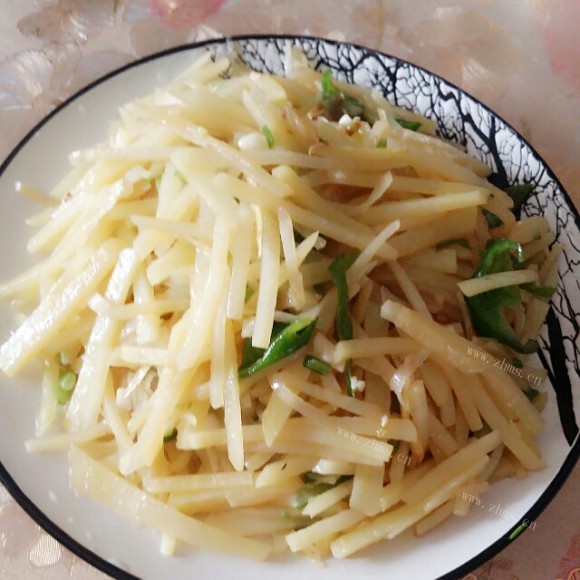 可口的家常土豆丝