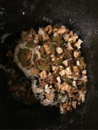 脆嫩可口的全麦面包做法图解4)