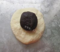口感极佳的豆沙卷面包做法图解3)