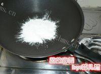 美味早餐核桃黑芝麻糊做法图解3)