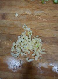 家常菜蒜蓉菠菜做法图解2)