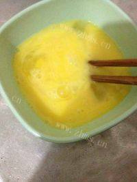 家常菜紫菜瘦肉蛋花汤做法图解5)