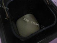 口感好的毛毛虫面包做法图解1)
