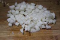 营养的银耳雪梨粥做法图解5)