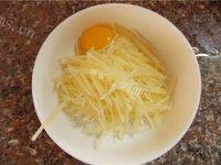 土豆鸡蛋饼（简单版）做法图解4)