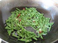「自创」青椒炒豇豆的做法图解六