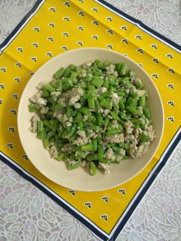 营养丰富的豆角炒蛋