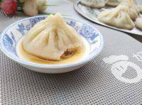 美味早餐灌汤小笼包