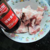 家常菜酱香排骨做法图解4)