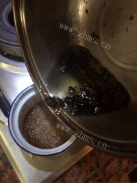 独特的自制辣椒油做法图解4)