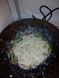 最喜欢吃的豆角焖面做法图解13)