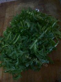 一绝的蒜蓉茼蒿做法图解2)