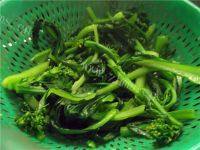 家常菜菜心炒肉片做法图解3)