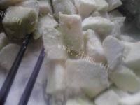 色泽鲜亮的素烧茄子做法图解4)