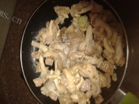 超香白香菇炒瘦肉做法图解5)
