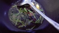 美味的秘制熏鱼做法图解2)