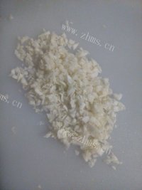 美味的包菜鸡蛋饼做法图解1)