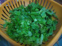 口感不错的豆豉鲮鱼炒油麦菜做法图解1)