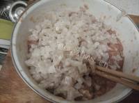 美味的猪肉包子做法图解5)