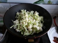 美味的干锅菜花做法图解7)