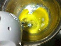 浓郁的蛋黄饼干做法图解4)