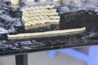 小麻花自制做法图解10)