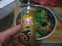 味道不错的凉拌木耳做法图解6)