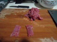 家常菜泡椒牛肉做法图解1)