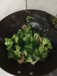 家常菜虾仁西兰花