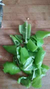 好吃的茄子炖土豆做法图解3)