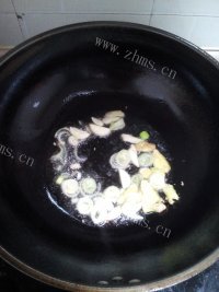 美味的家常红烧鲳鱼做法图解3)