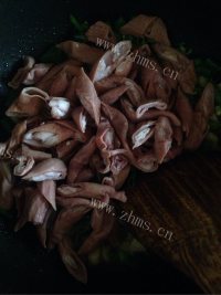 家常菜辣炒肥肠做法图解5)