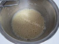 自制蜂蜜小蛋糕做法图解3)