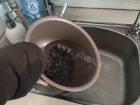 自己做的黑米粥做法图解2)