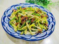 家常菜蒜苗炒肉丝