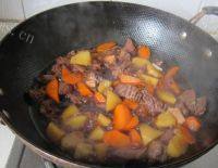 「家有大厨」土豆烧牛肉