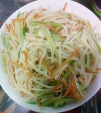 家常菜芹菜土豆丝