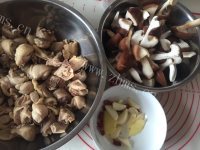 美味的黄焖鸡做法图解1)