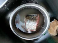 家常糖醋鱼块做法图解1)