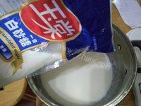 家常菜椰香奶冻糕做法图解3)