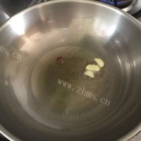 诱人的干煸豆角做法图解2)
