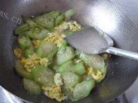食欲满满的丝瓜炒鸭蛋
