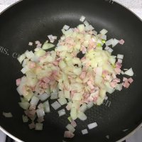 风味洋葱培根咸马芬做法图解2)