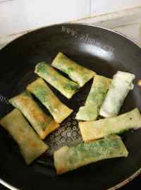 自制韭菜春卷做法图解8)