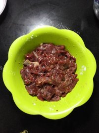 麦香牛肉做法图解7)
