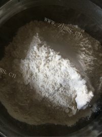 自制羊肉馅饼做法图解1)