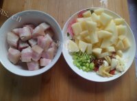 家常菜土豆红烧肉做法图解3)