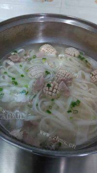 自制汤河粉做法图解3)